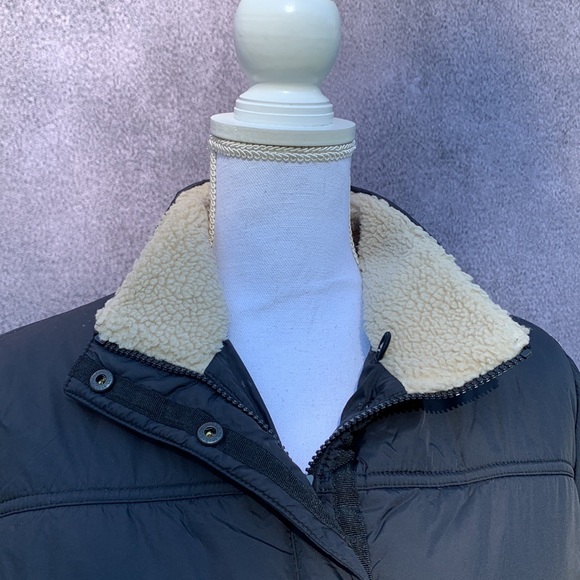 Women's Lands End navy blue puffer jacket PM - Picture 2 of 14